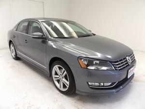 Used  Volkswagen Passat 3.6L V6 DSG SEL Premium