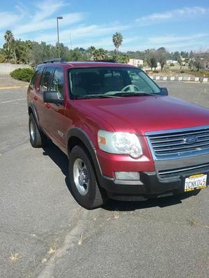  Ford Explorer XLT - XLT 4dr SUV V6