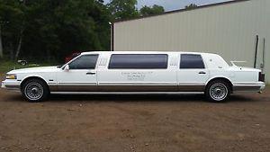  Lincoln Town Car Limo Package