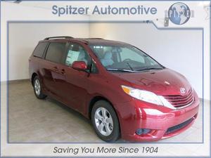 New  Toyota Sienna LE