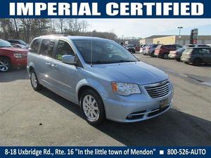  Chrysler Town & Country Touring in Mendon, MA