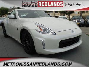 New  Nissan 370Z Base