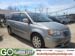 Used  Chrysler Town & Country Touring