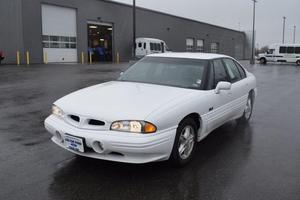 Used  Pontiac Bonneville SE