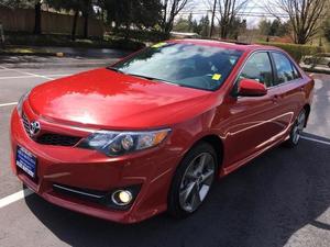 Used  Toyota Camry SE