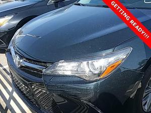 Used  Toyota Camry SE