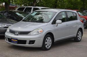 Used  Nissan Versa 1.8 S