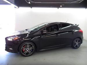  Ford Focus ST Hatchback 4-Door