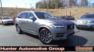 New  Volvo XC90 T6 Momentum