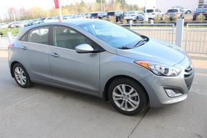 Used  Hyundai Elantra GT Base