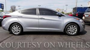 Used  Hyundai Elantra SE