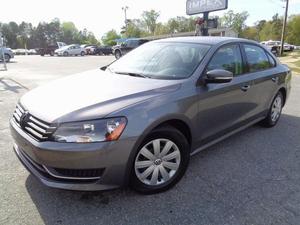 Used  Volkswagen Passat 2.5 S