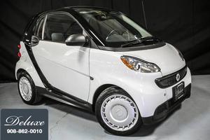  Smart fortwo - Pure Coupe RWD / Smart Warranty/ Aux