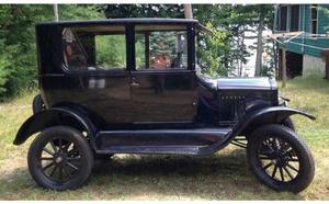  Ford Model T Tudor Sedan Antique