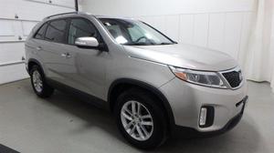 Used  Kia Sorento LX