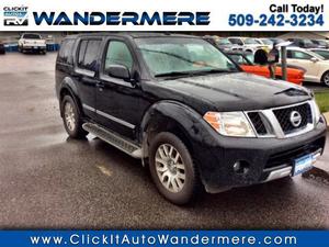 Used  Nissan Pathfinder LE