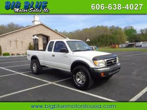 Used  Toyota Tacoma PreRunner Xtracab