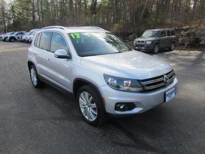 Used  Volkswagen Tiguan SE