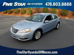 Used  Chrysler 200 LX