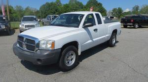 Used  Dodge Dakota ST