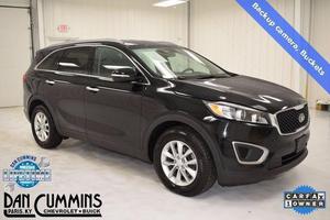 Used  Kia Sorento LX