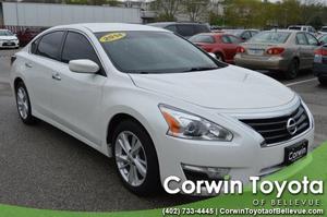 Used  Nissan Altima 2.5 SV