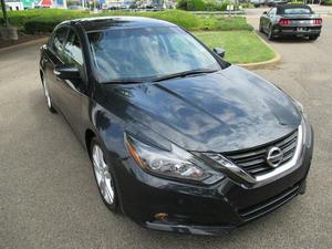 Used  Nissan Altima 3.5 SL