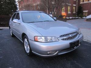 Used  Nissan Altima GLE