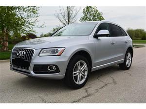  Audi Q5 2.0T quattro Premium Plus - AWD 2.0T quattro