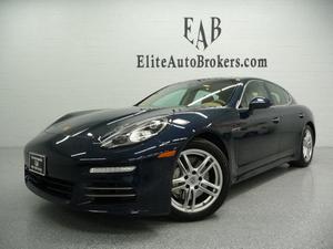  Porsche Panamera - Panamera 4S