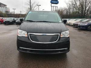 Used  Chrysler Town & Country Touring