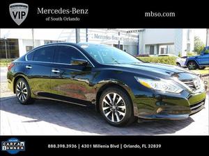 Used  Nissan Altima 2.5 SV