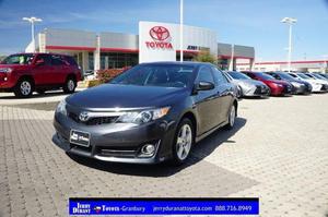 Used  Toyota Camry SE