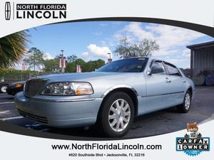  Lincoln Town Car Signature Limited in Jacksonville, FL