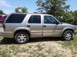  Oldsmobile Bravada - AWD 4dr SUV