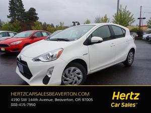  Toyota Yaris 5-Door L in Beaverton, OR