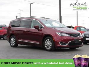 Used  Chrysler Pacifica TOURL