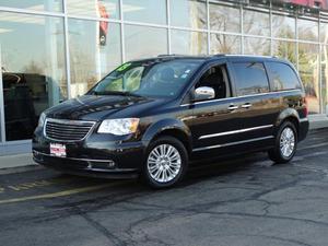 Used  Chrysler Town & Country Limited