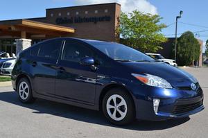 Used  Toyota Prius PACKAGE 2/51