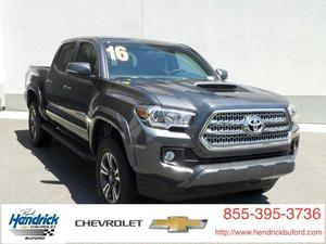 Used  Toyota Tacoma TRD Sport