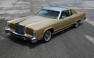  Lincoln Town Car Town Coupe