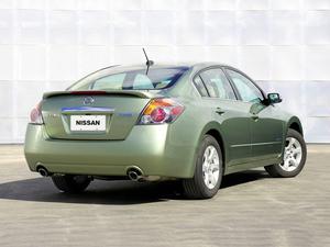  Nissan Altima -
