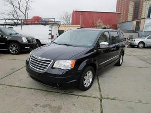 Used  Chrysler Town & Country Touring Plus