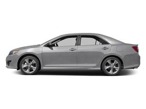 Used  Toyota Camry SE