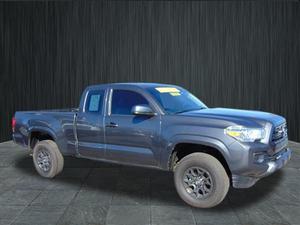 Used  Toyota Tacoma SR