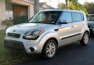  Kia Soul + - + 4dr Wagon 6M