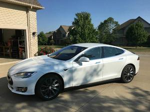  Tesla Model S dr Liftback