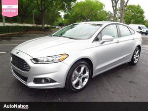 Used  Ford Fusion SE