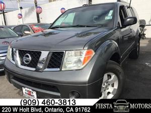Used  Nissan Pathfinder XE