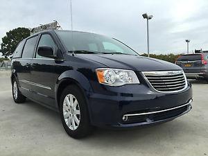  Chrysler Town & Country Touring FWD V6 Van Leather